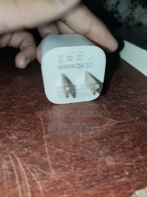২ পোর্ট সহ Essager GaN ২০ডব্লিউ মিনি চার্জার
