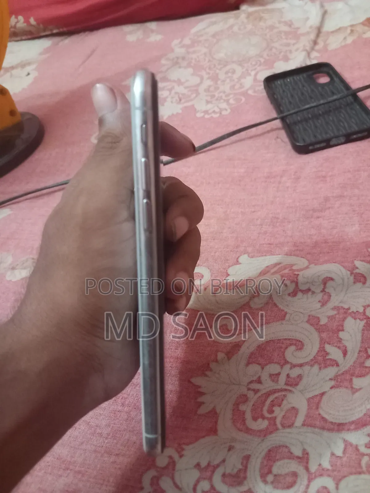 অ্যাপল আইফোন এক্স ৬৪ জিবি সাদা