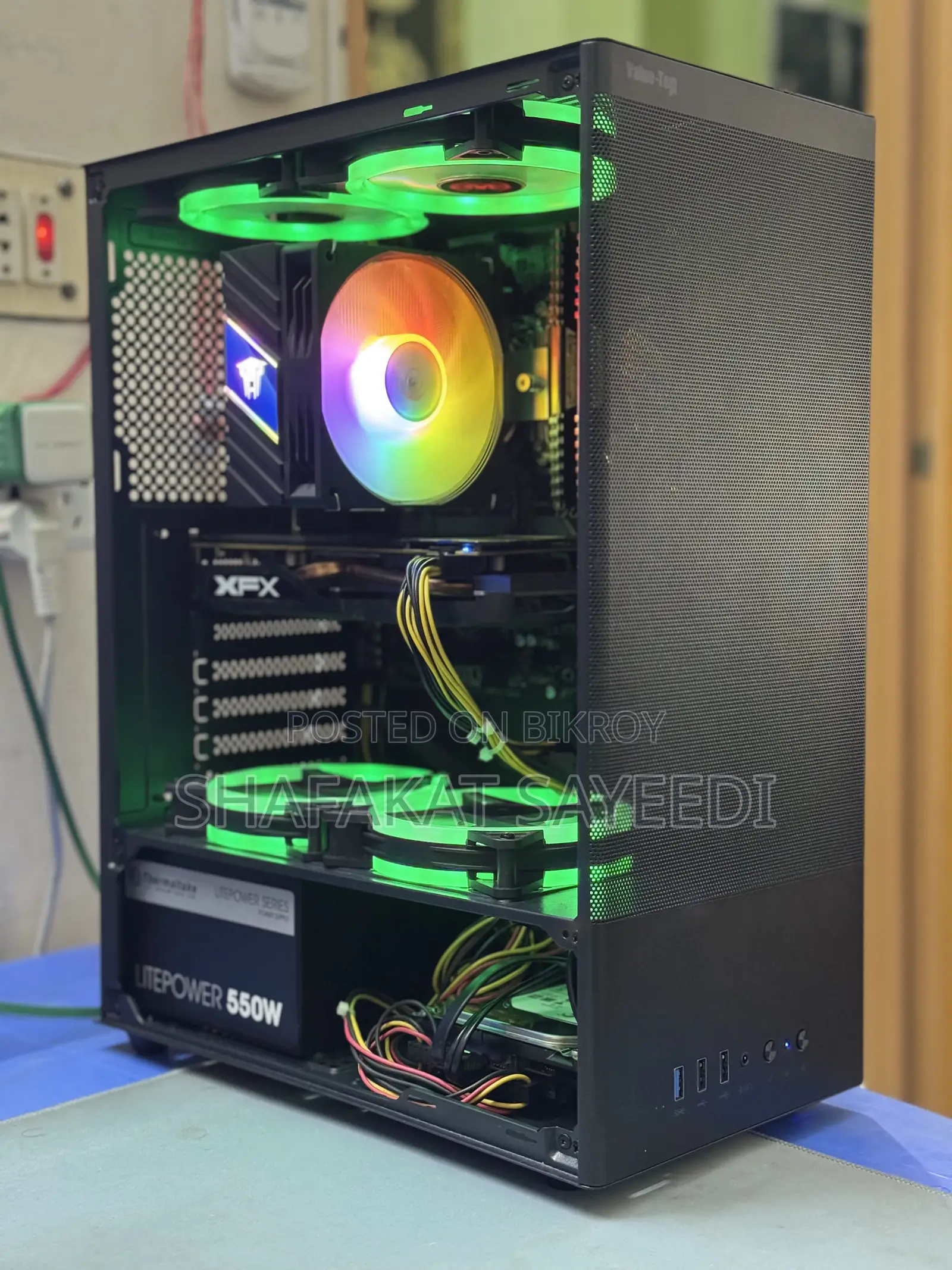 Desktop Computer 8GB Intel HDD+SSD 700GB