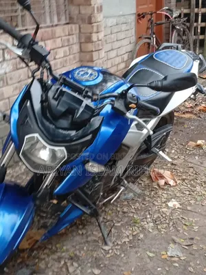টিভিএস আপাচে ১৬০ ৪ভি ২০১৯ নীল