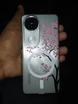 Vivo V50e 128 GB White