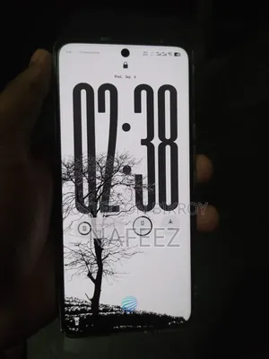 Vivo V50e ১২৮ জিবি সাদা