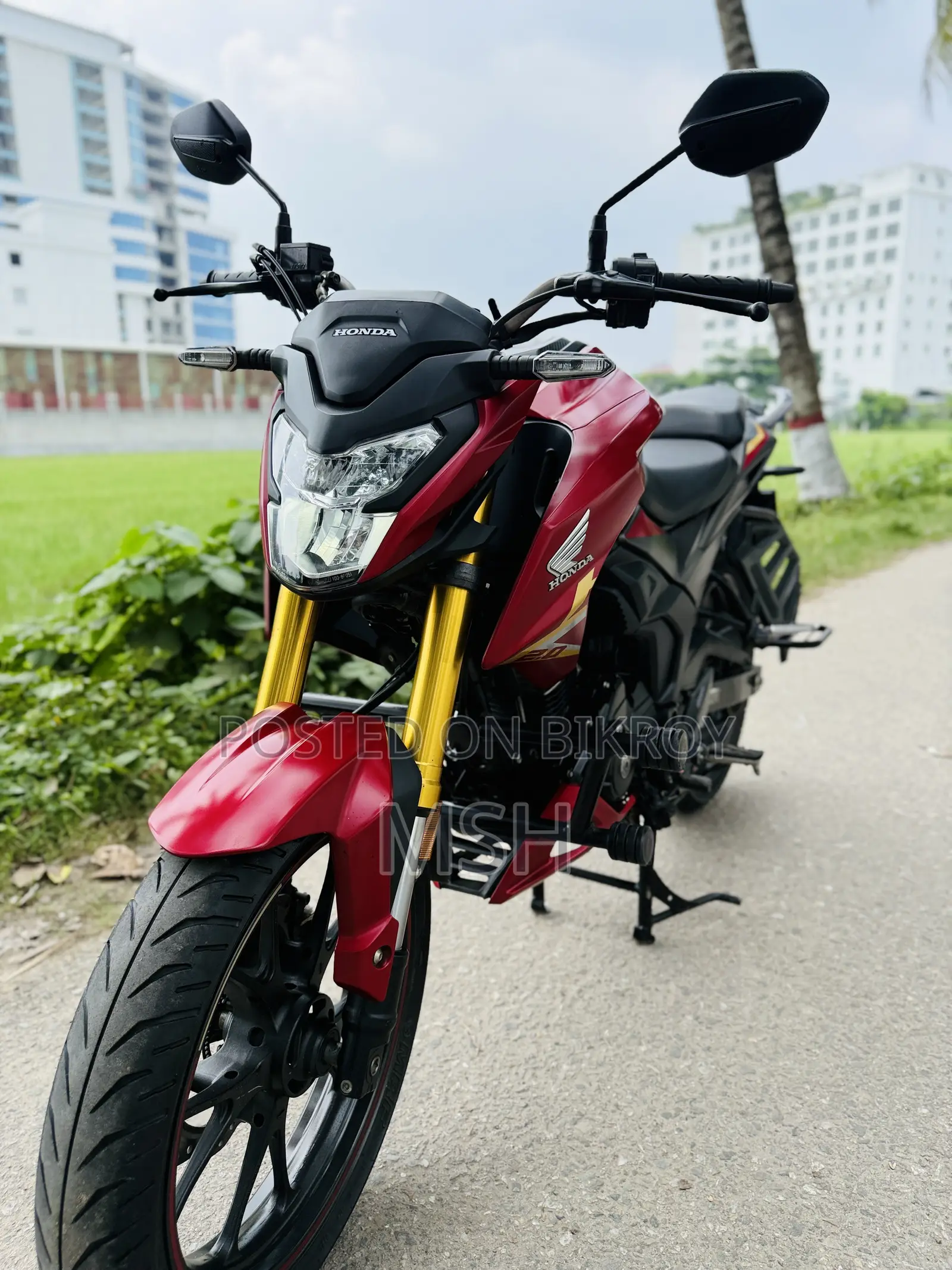 Honda Hornet 2.0 2025 Red