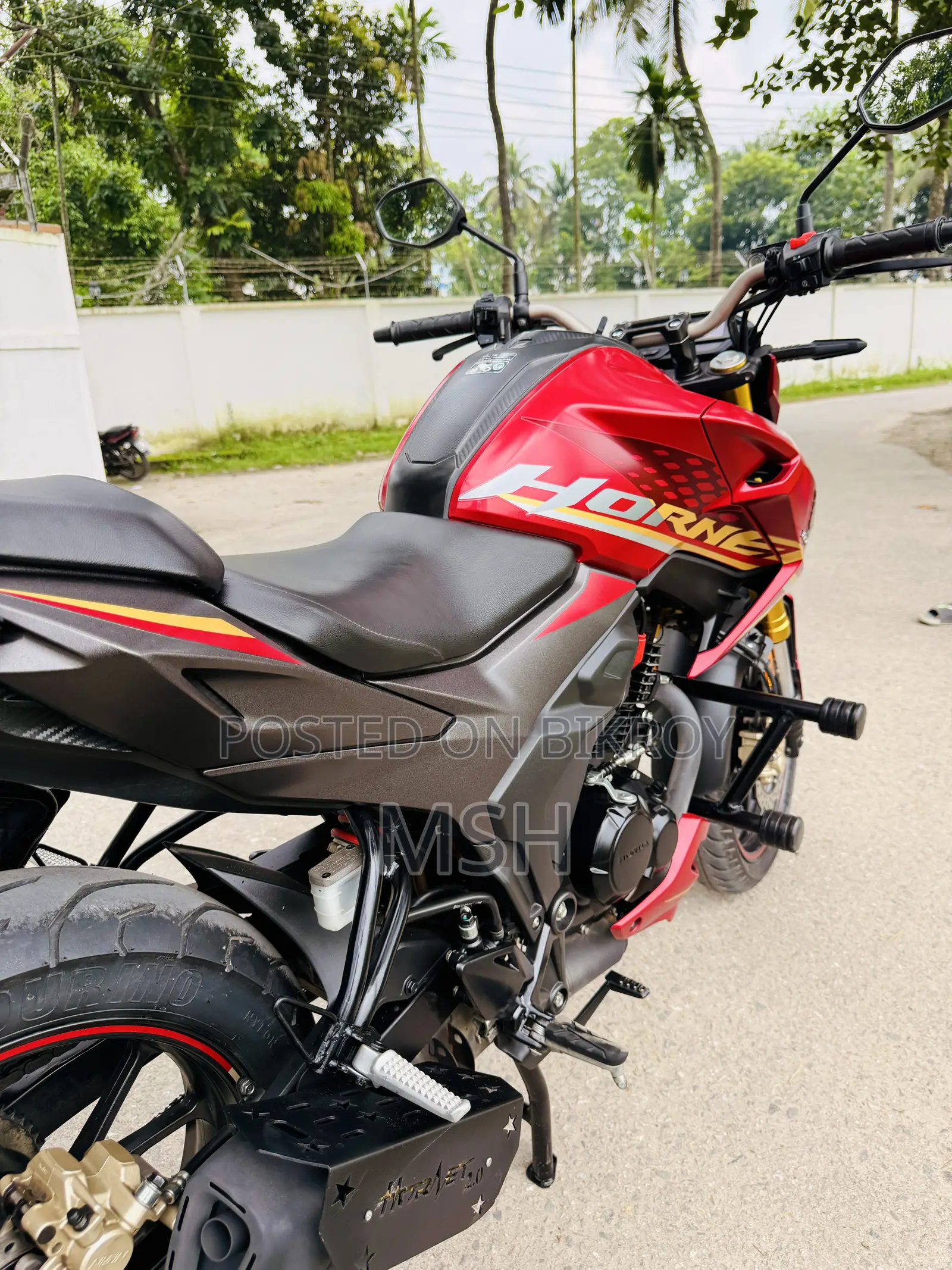 Honda Hornet 2.0 2025 Red