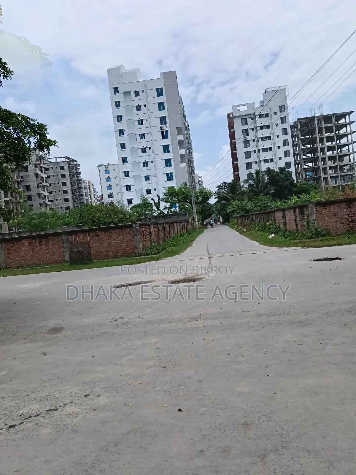 Block-K, South Facing 5 Katha Plot for Sale