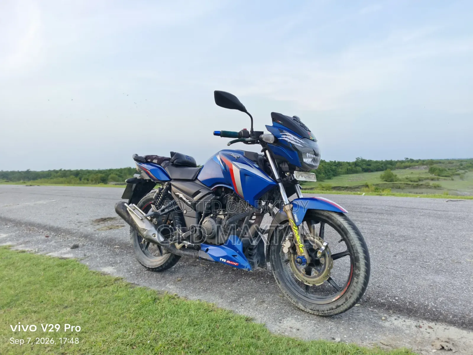 টিভিএস অ্যাপাচি আরটিআর ১৬০ ২ভি ২০২২ ব্লু