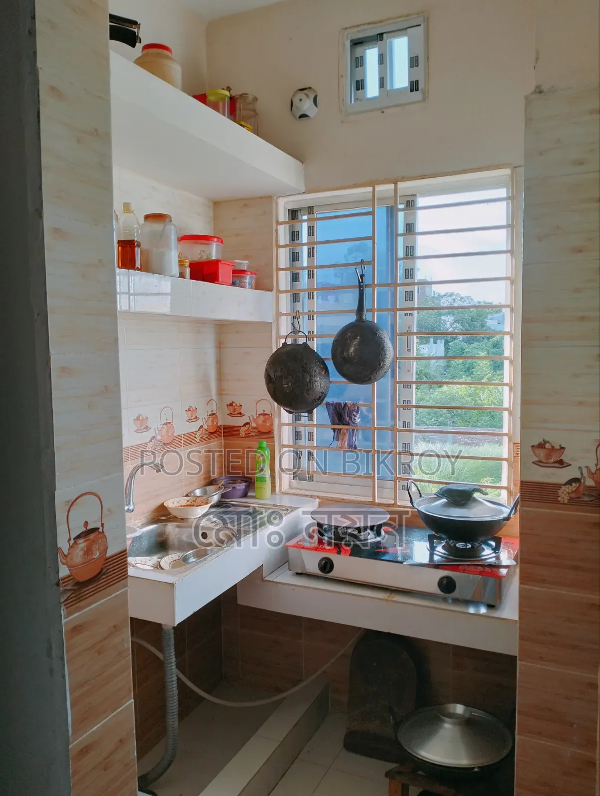 House for Sale in Keraniganj at an Attractive Price in a Quiet and Pleasant Environment!