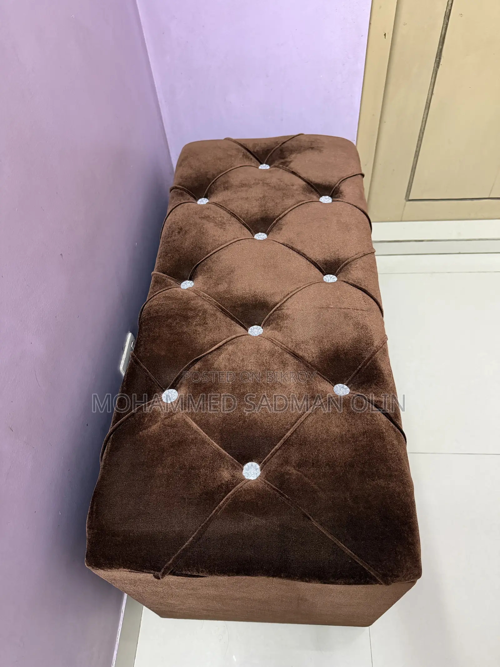 Box Sofa Set