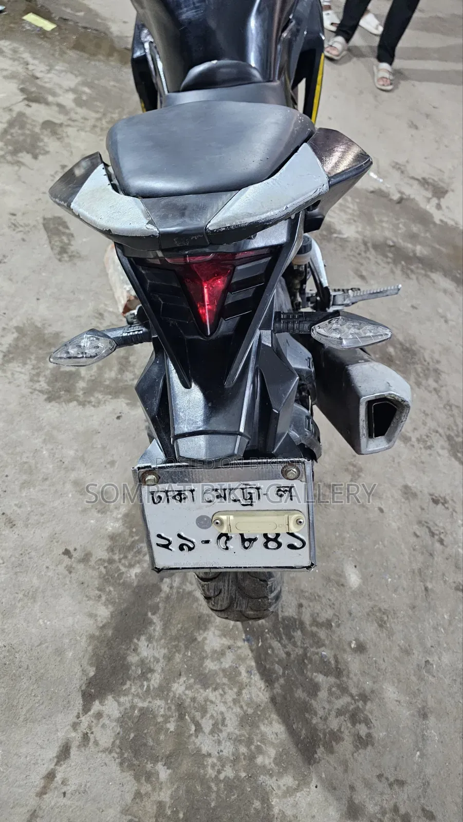 লনসিন সিআর৯ ২০২০ কালো