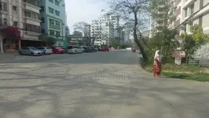 Land: 7.5 Katha South West Corner Block: K