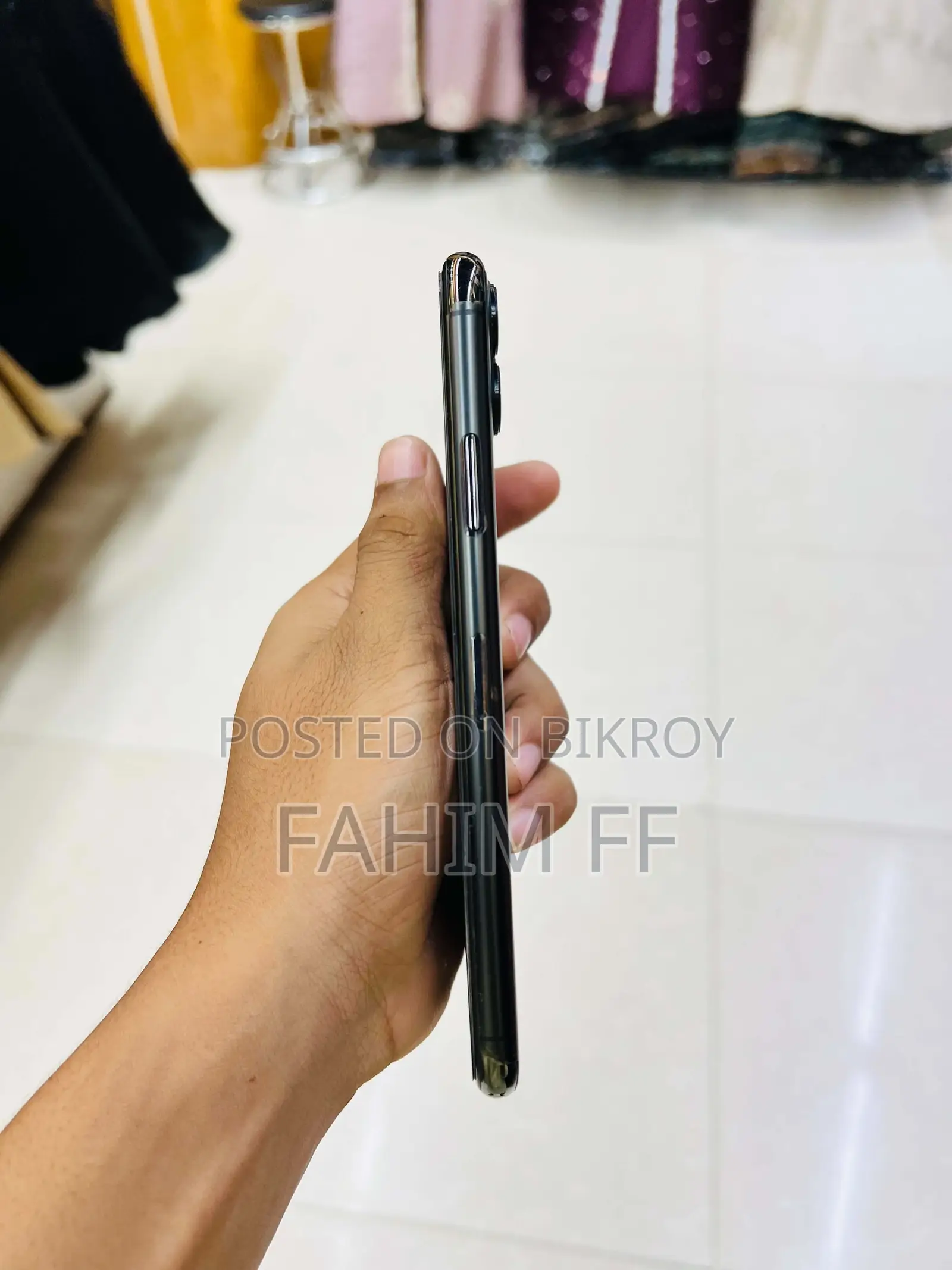 অ্যাপল আইফোন ১১ প্রো ম্যাক্স ৬৪ জিবি ব্ল্যাক