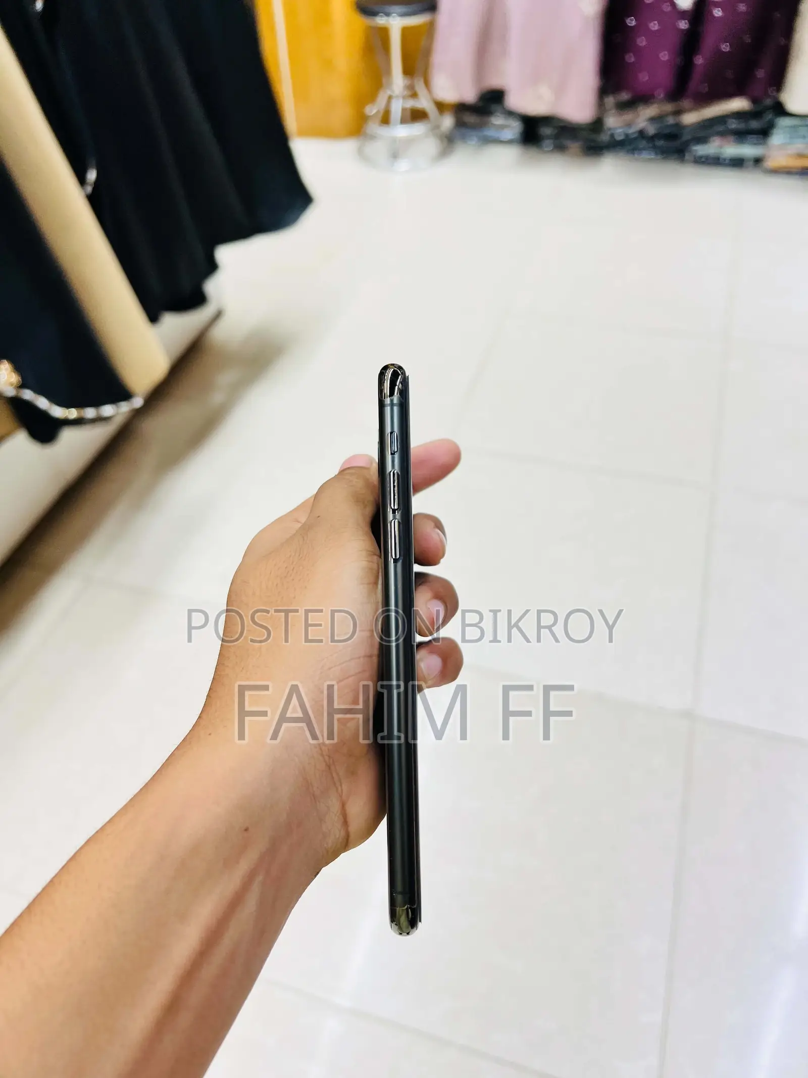 অ্যাপল আইফোন ১১ প্রো ম্যাক্স ৬৪ জিবি ব্ল্যাক