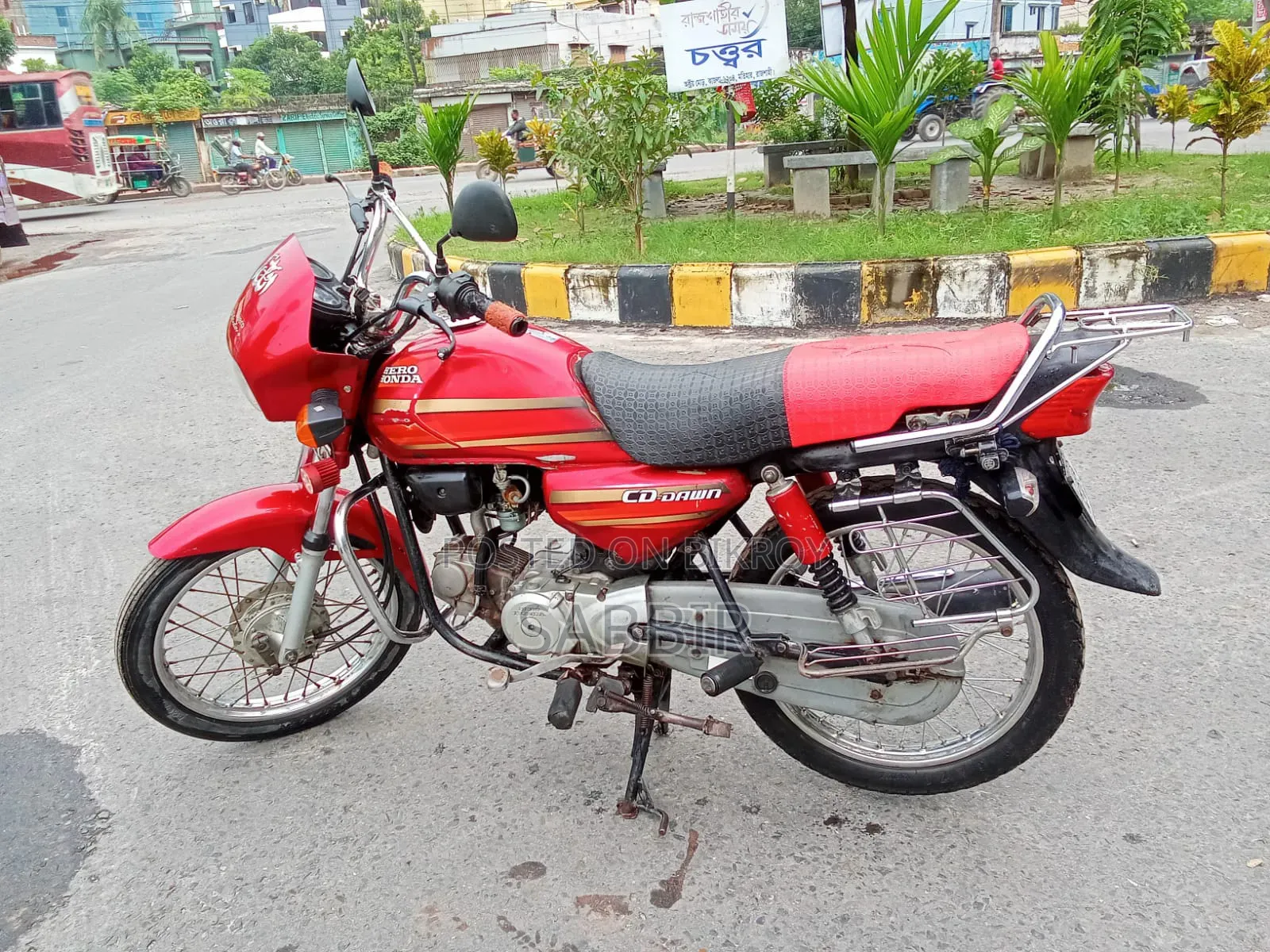 Hero Dawn 125 2012 Red