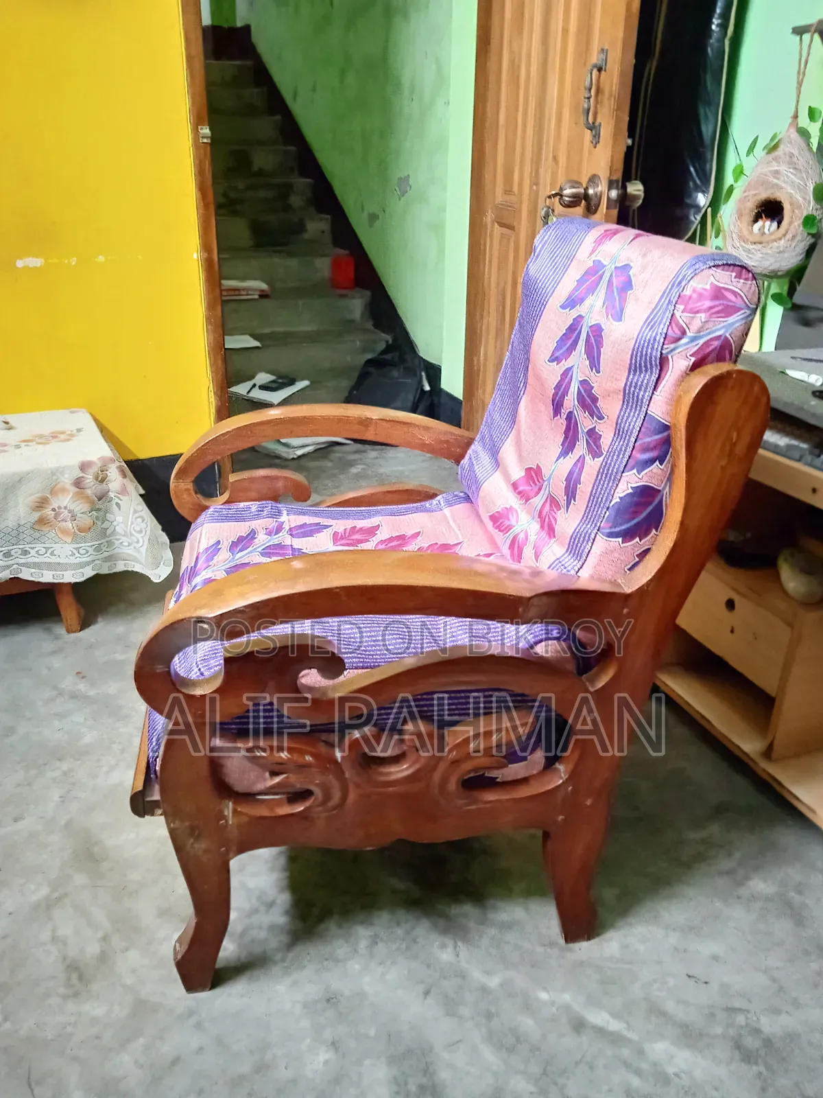 Three-seater and single-seater sofa for sale