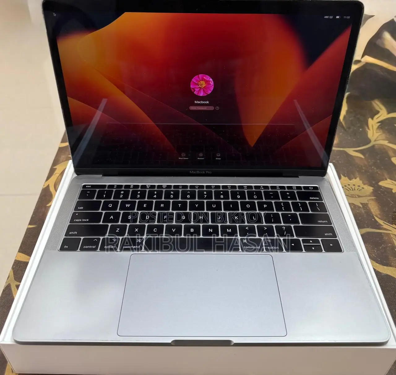 Laptop Apple MacBook Pro 2017 8GB Intel Core i5 SSD 128GB