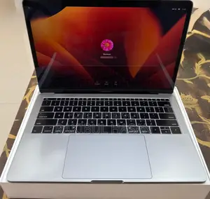 Laptop Apple MacBook Pro 2017 8GB Intel Core i5 SSD 128GB