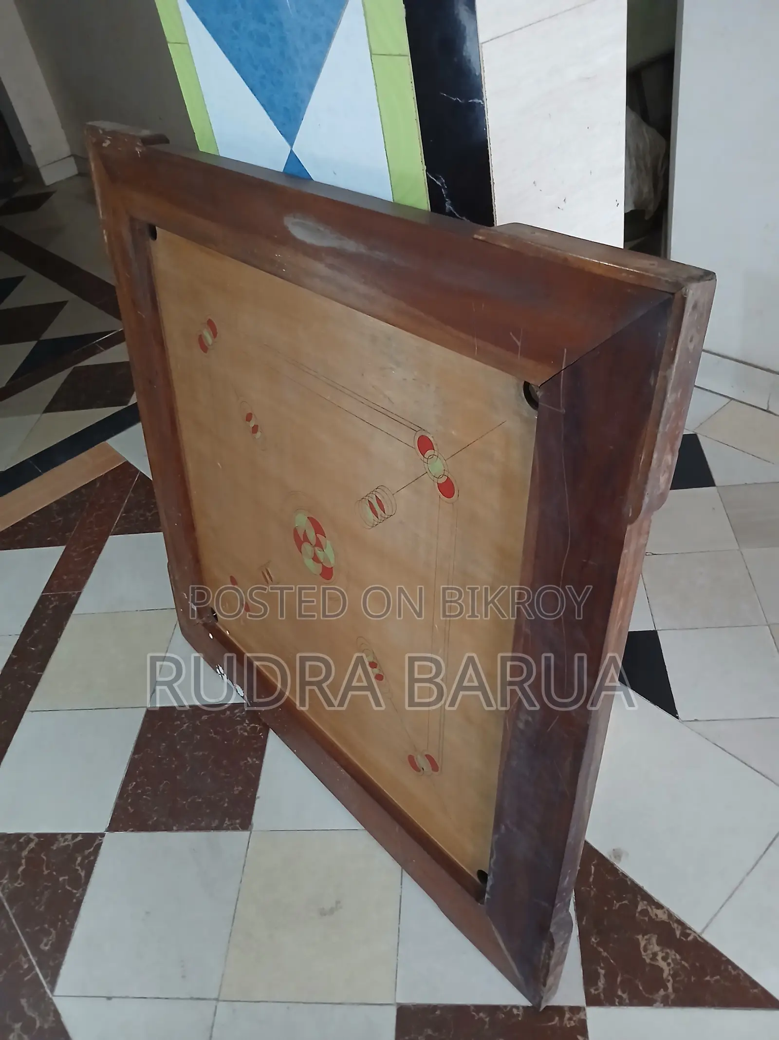 ক্যারম বোর্ড
