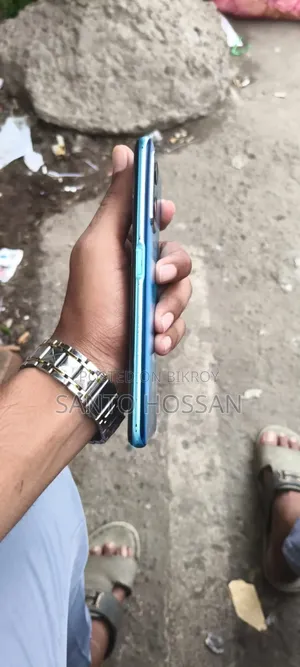 রিয়েলমি ৯আই ১২৮ জিবি