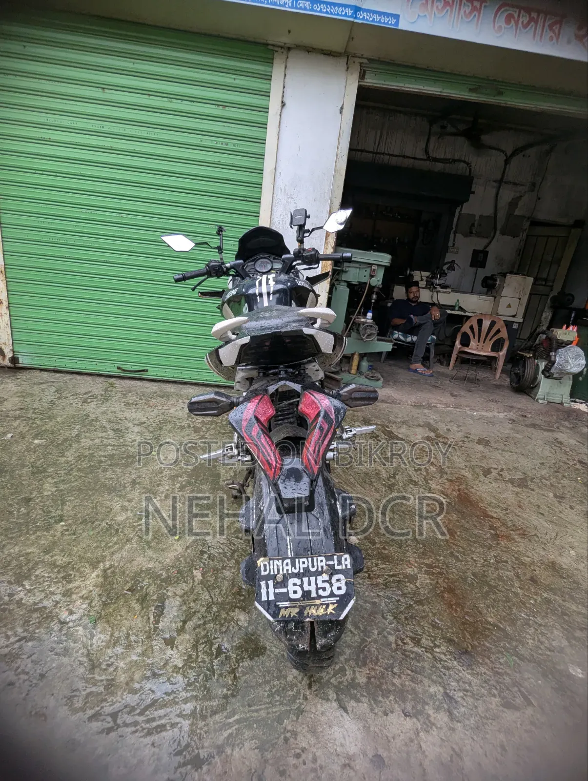 Bajaj 2017 Red
