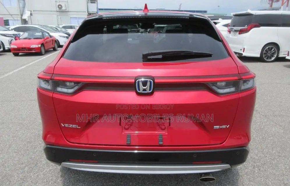 Honda Vezel 2021 Red