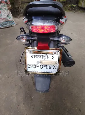 নতুন বাজাজ ডিসকভার ১১০ ২০২৩ কালো