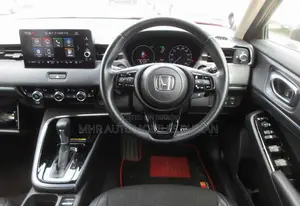 Honda Vezel 2021 Red