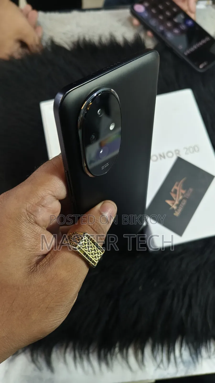 অনার ২০০ ২৫৬ জিবি ব্ল্যাক