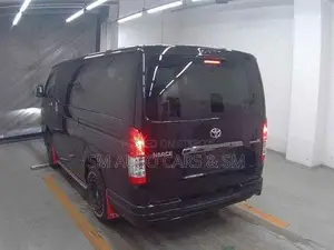 টয়োটা হাইয়েস ২০২৪ ব্ল্যাক