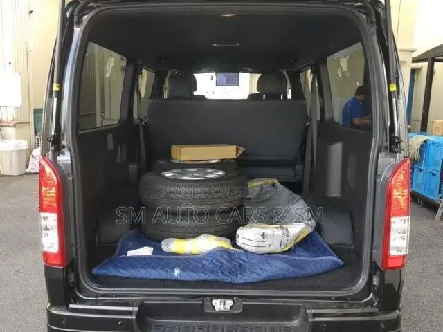 টয়োটা হাইয়েস ২০২৪ ব্ল্যাক