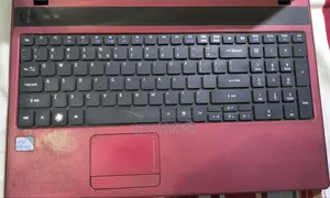 Laptop Acer Aspire 5740 4GB Intel Pentium HDD+SSD 128GB