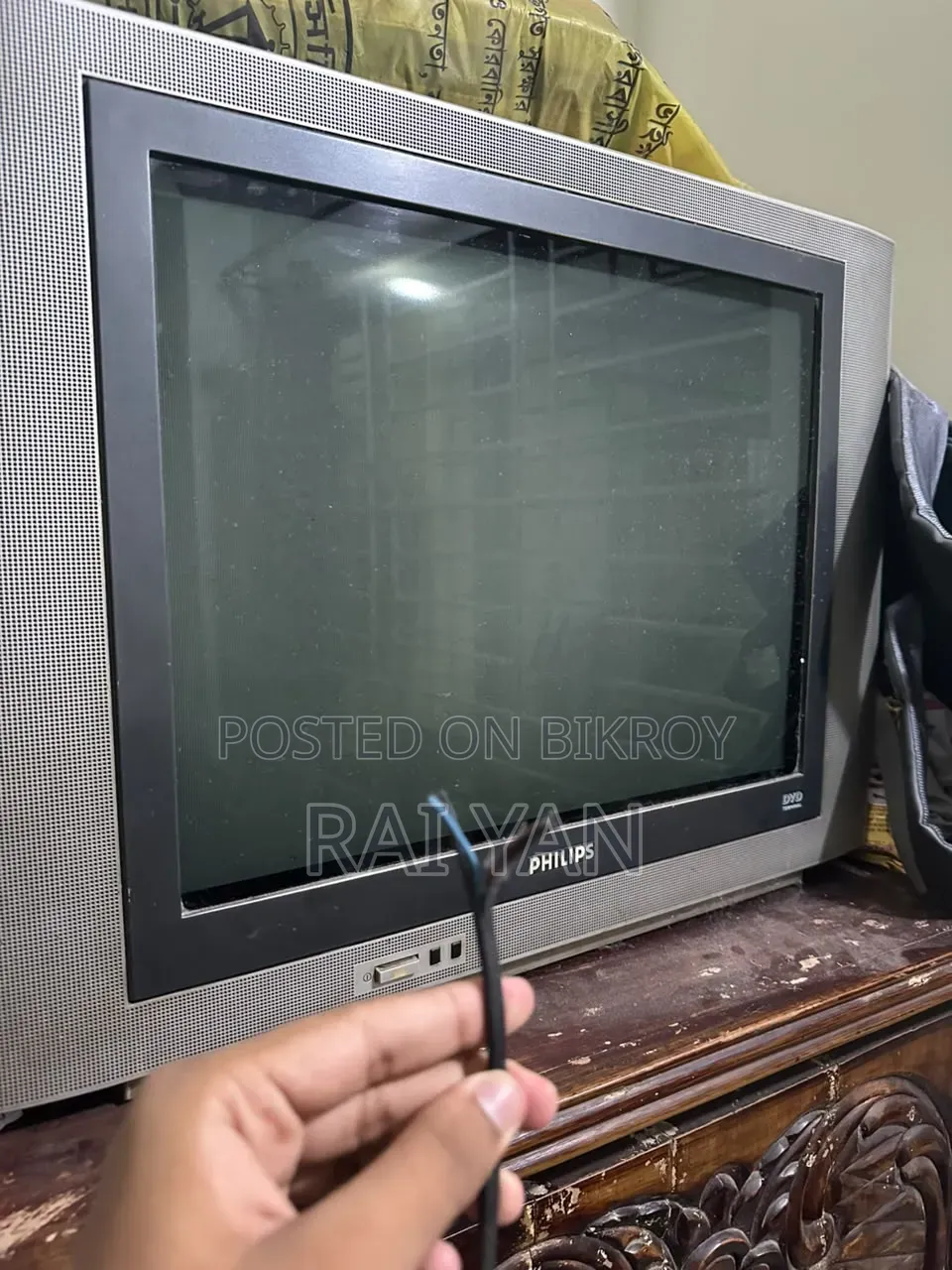 পুরান নষ্ট টিভি