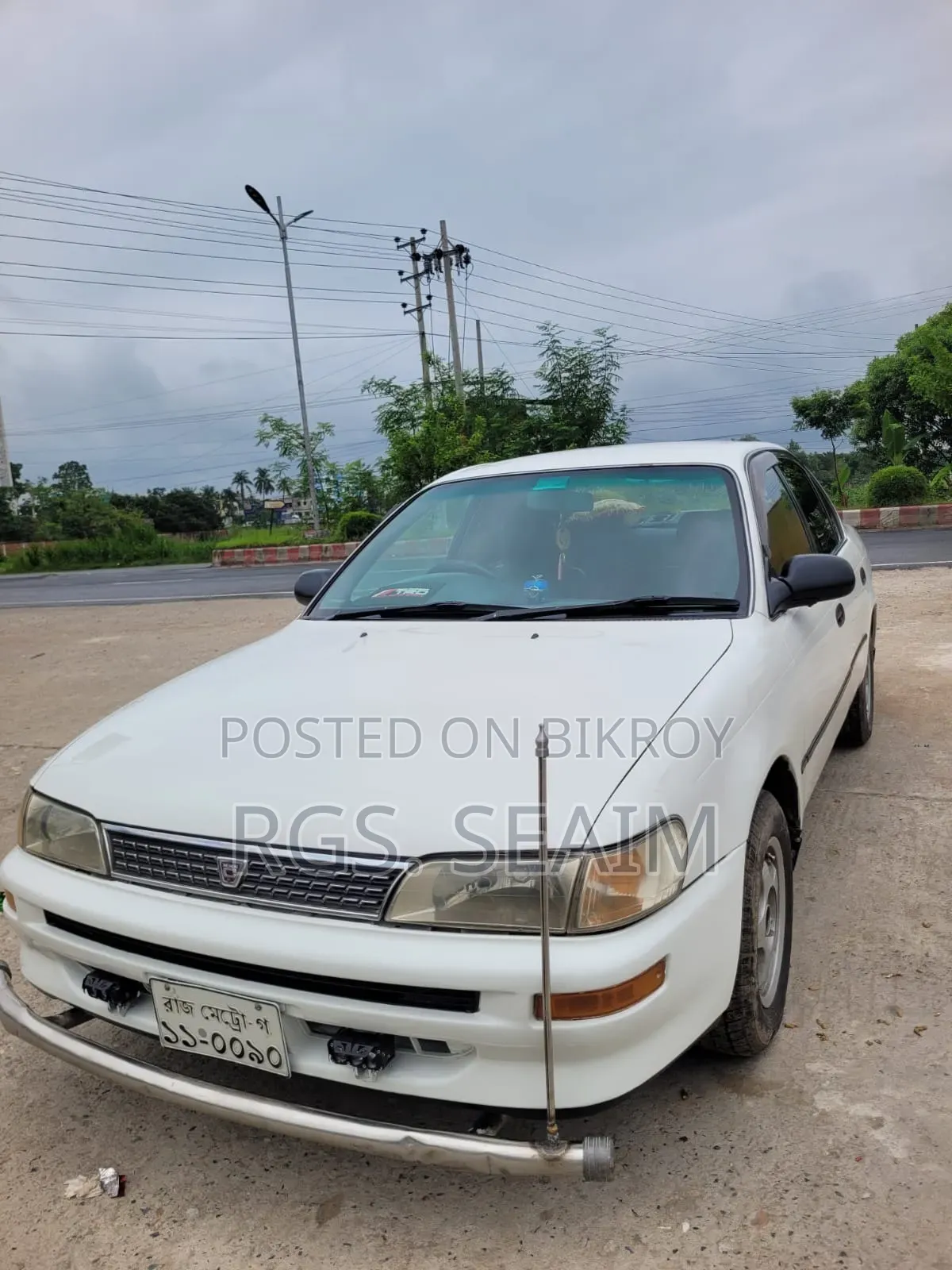 Toyota Stallion 1998 White
