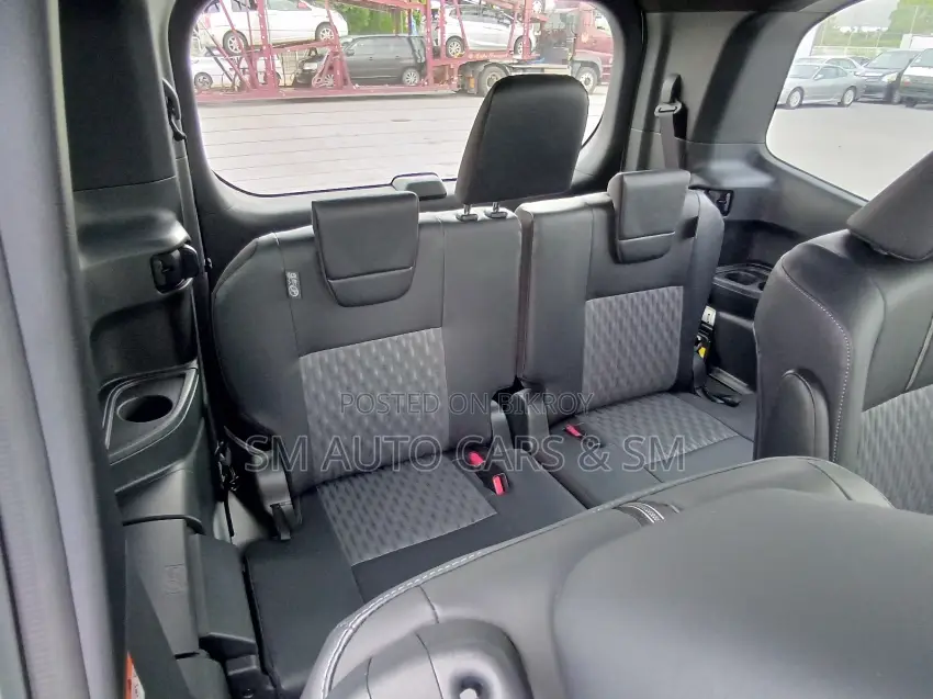 New Toyota Noah Hybrid S-Z 2WD 7-Seater 2026 Pearl