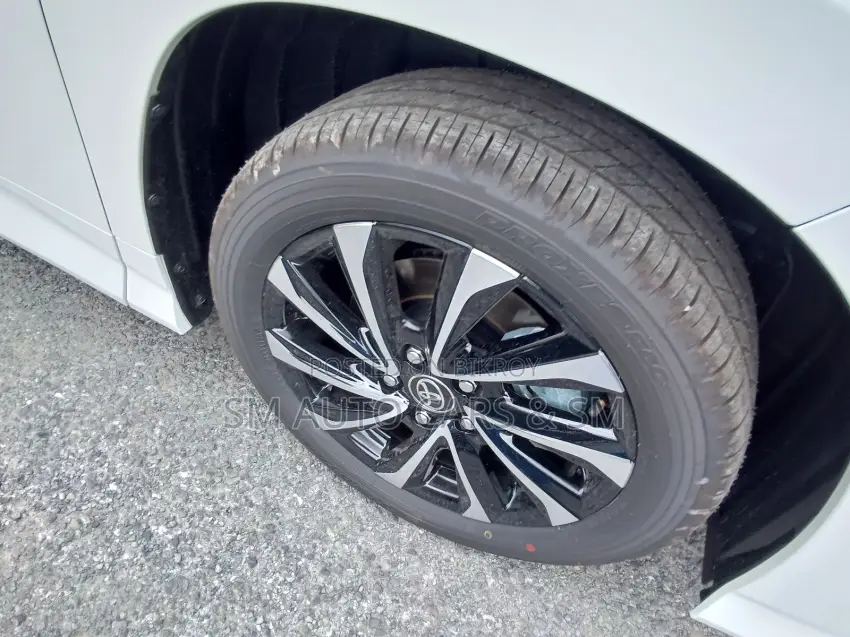 New Toyota Noah Hybrid S-Z 2WD 7-Seater 2026 Pearl