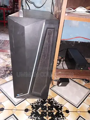 Desktop Computer Gigabyte 8GB Intel Core i3 SSD 256GB