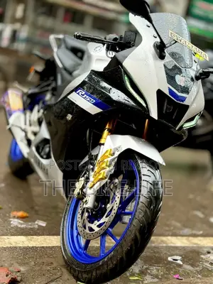 যামাহা আর১৫এম ২০২৬ সিলভার
