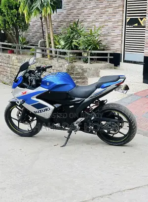 Suzuki Gixxer SF 2023