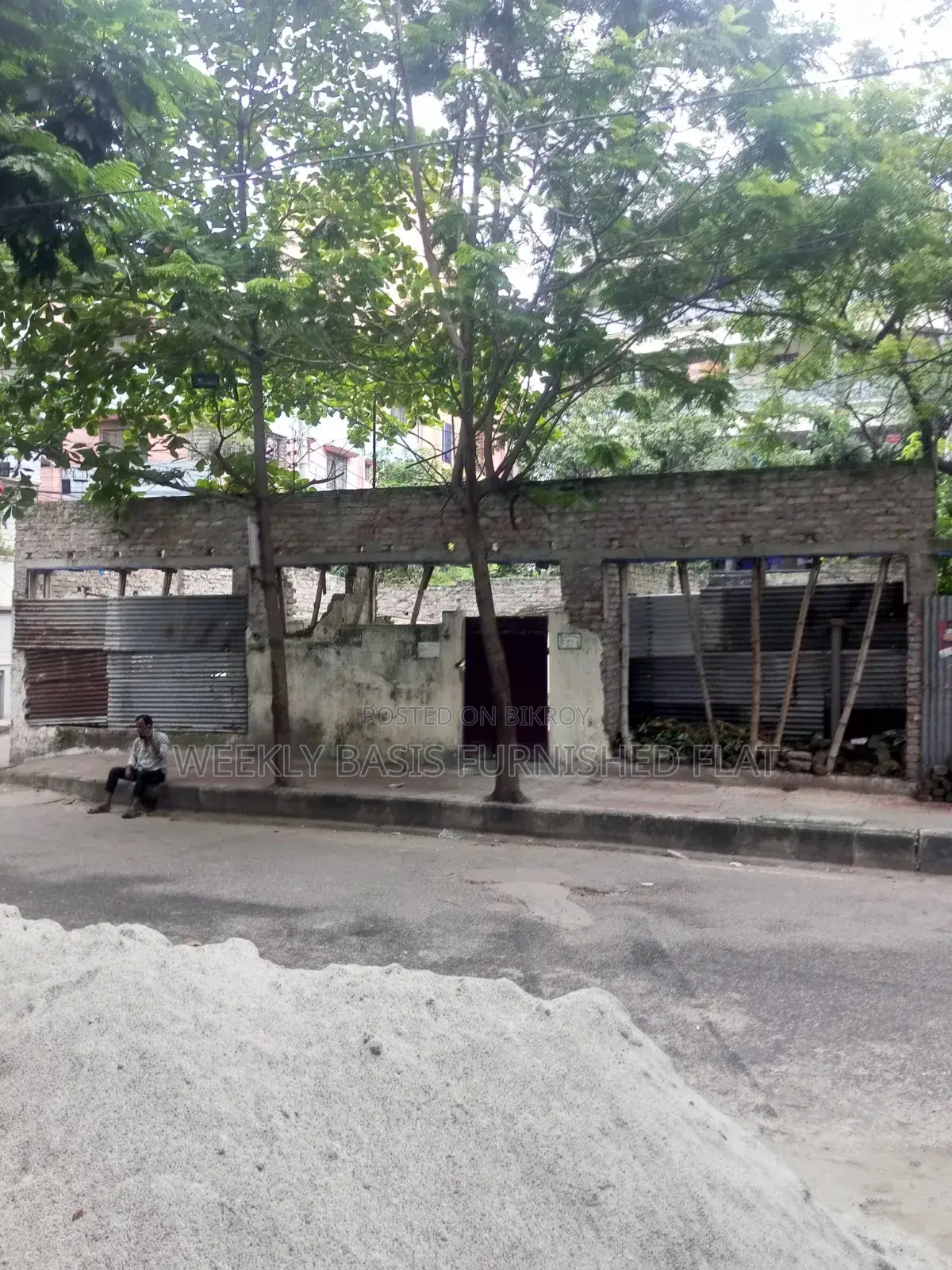 স্টোর/ওয়্যারহাউস/গোডাউন ভাড়া হবে পল্লবী ইসলামী ব্যাংক এর কাছে