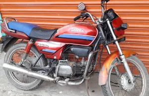 Hero 2018 Red