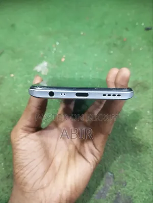 রিয়েলমি ৮ প্রো ১২৮ জিবি হোয়াইট