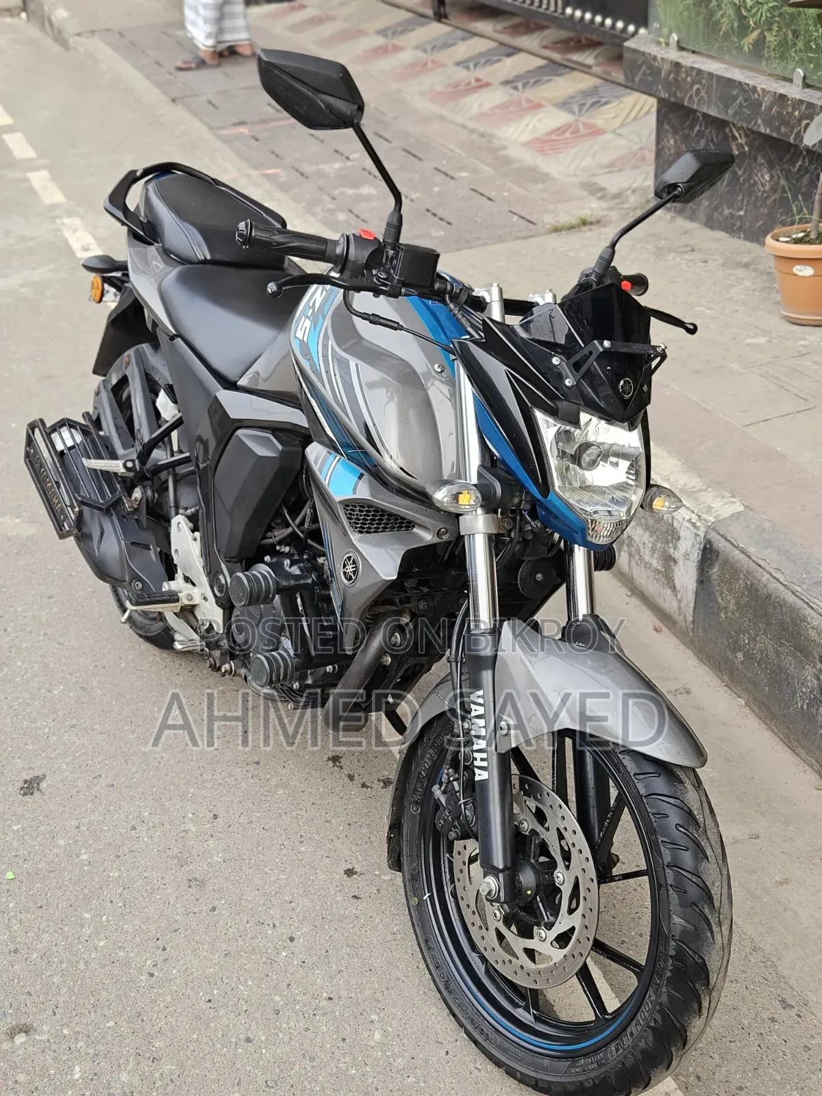 Yamaha FZS V2 2025 Gray