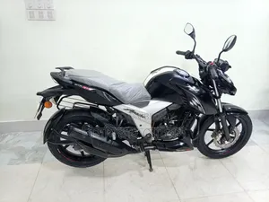 TVS Apache 160 4V 2022 Black
