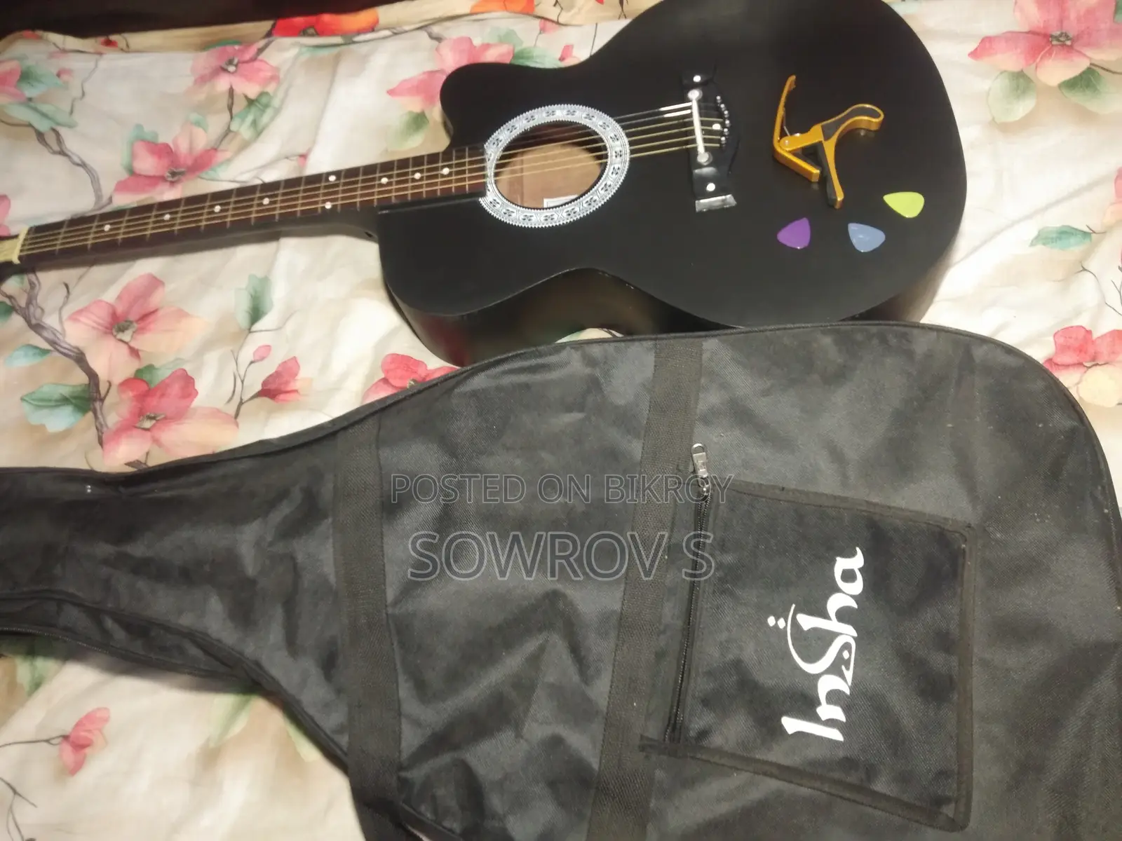 INSHA Guitar New Condition