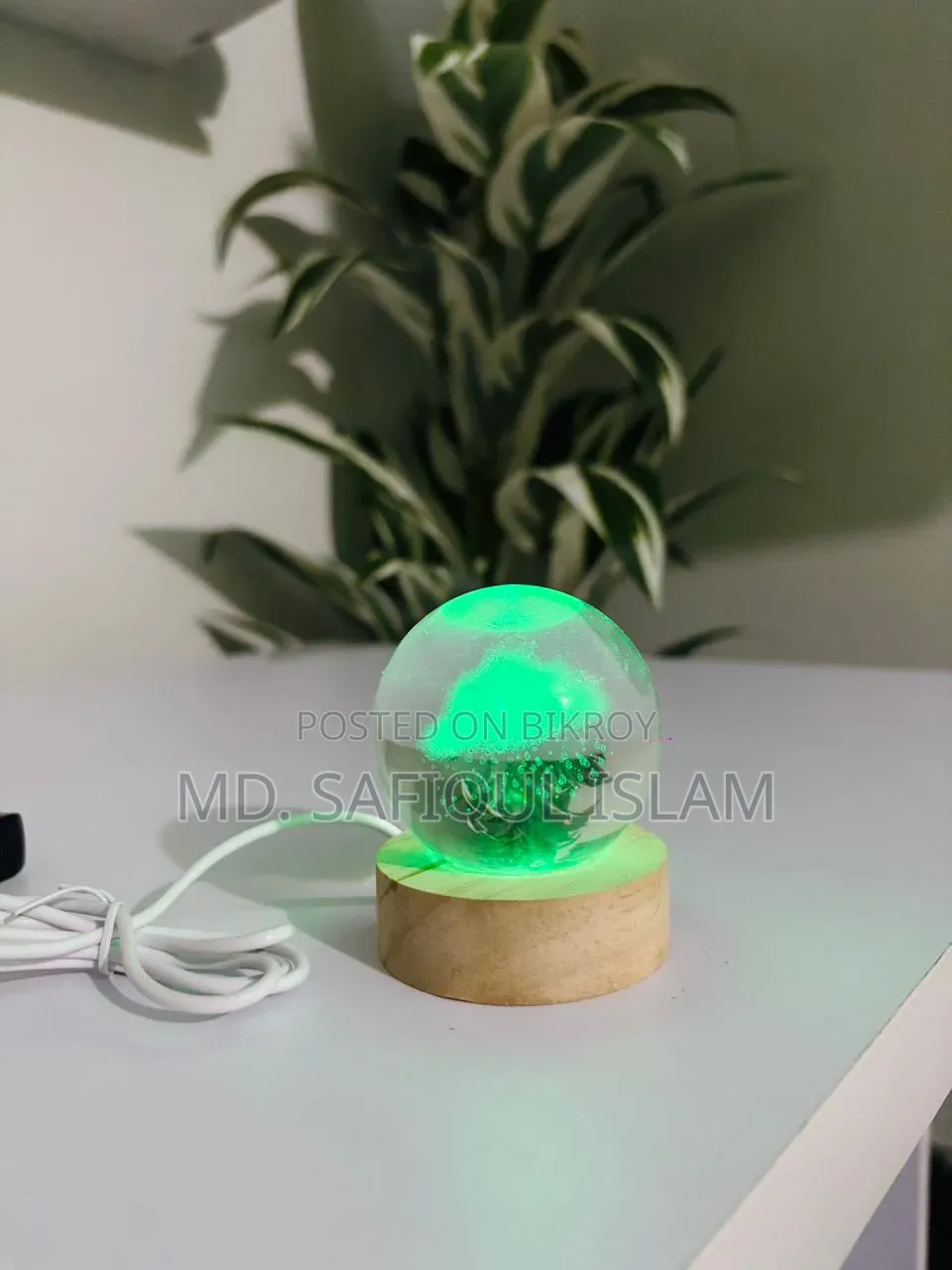 Crystal Ball Lamp