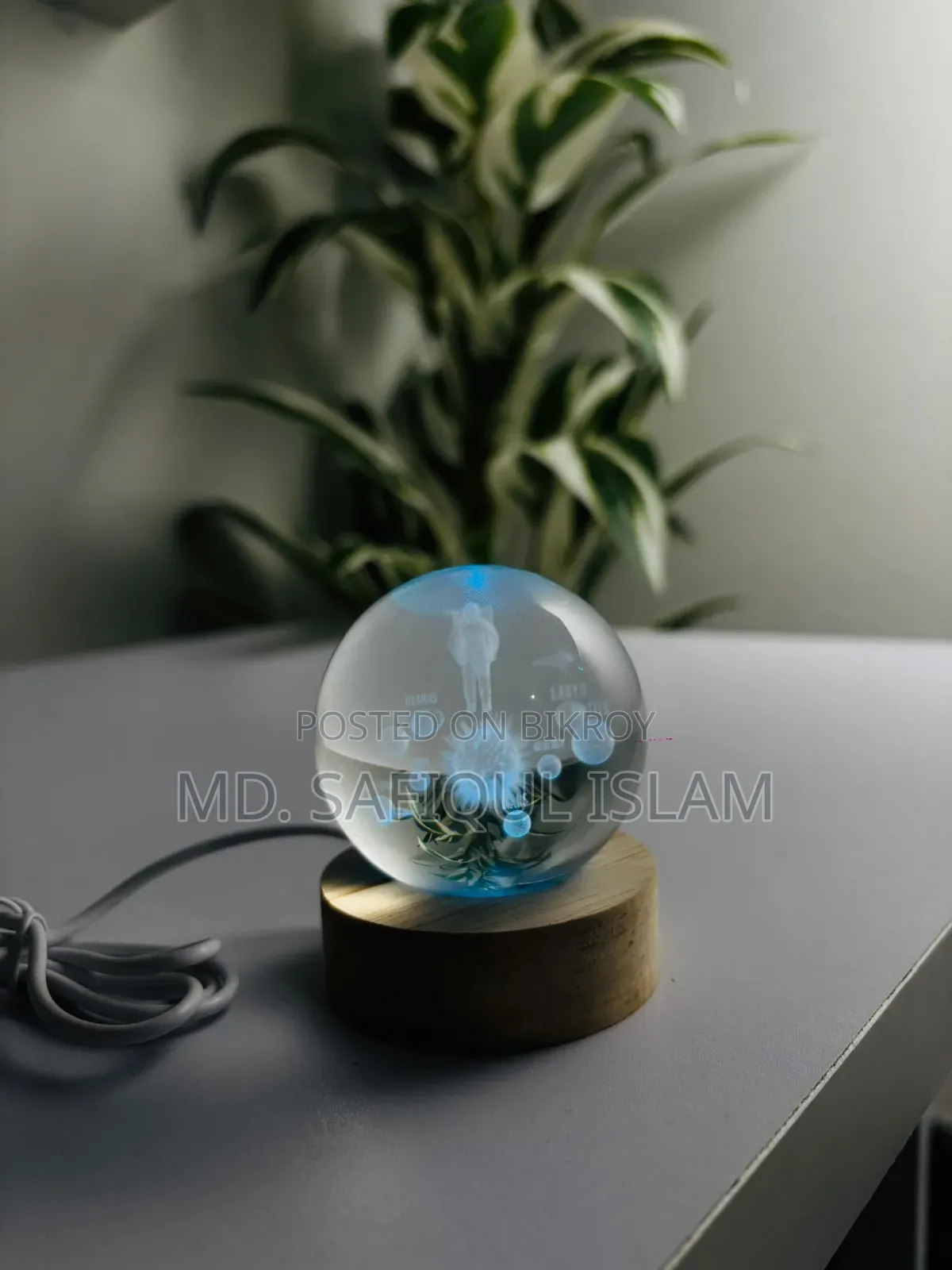 Crystal Ball Lamp