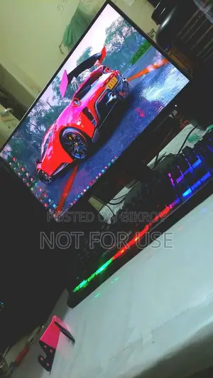 Desktop Computer Asus 16GB AMD Ryzen 5 SSD 512GB