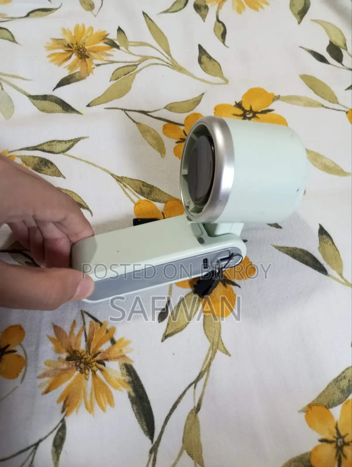 Portable Mini Hand Fan With Digital Display