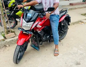 Hero Hunk 2021 Red