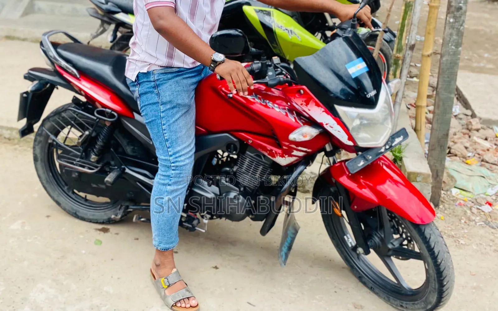 Hero Hunk 2021 Red