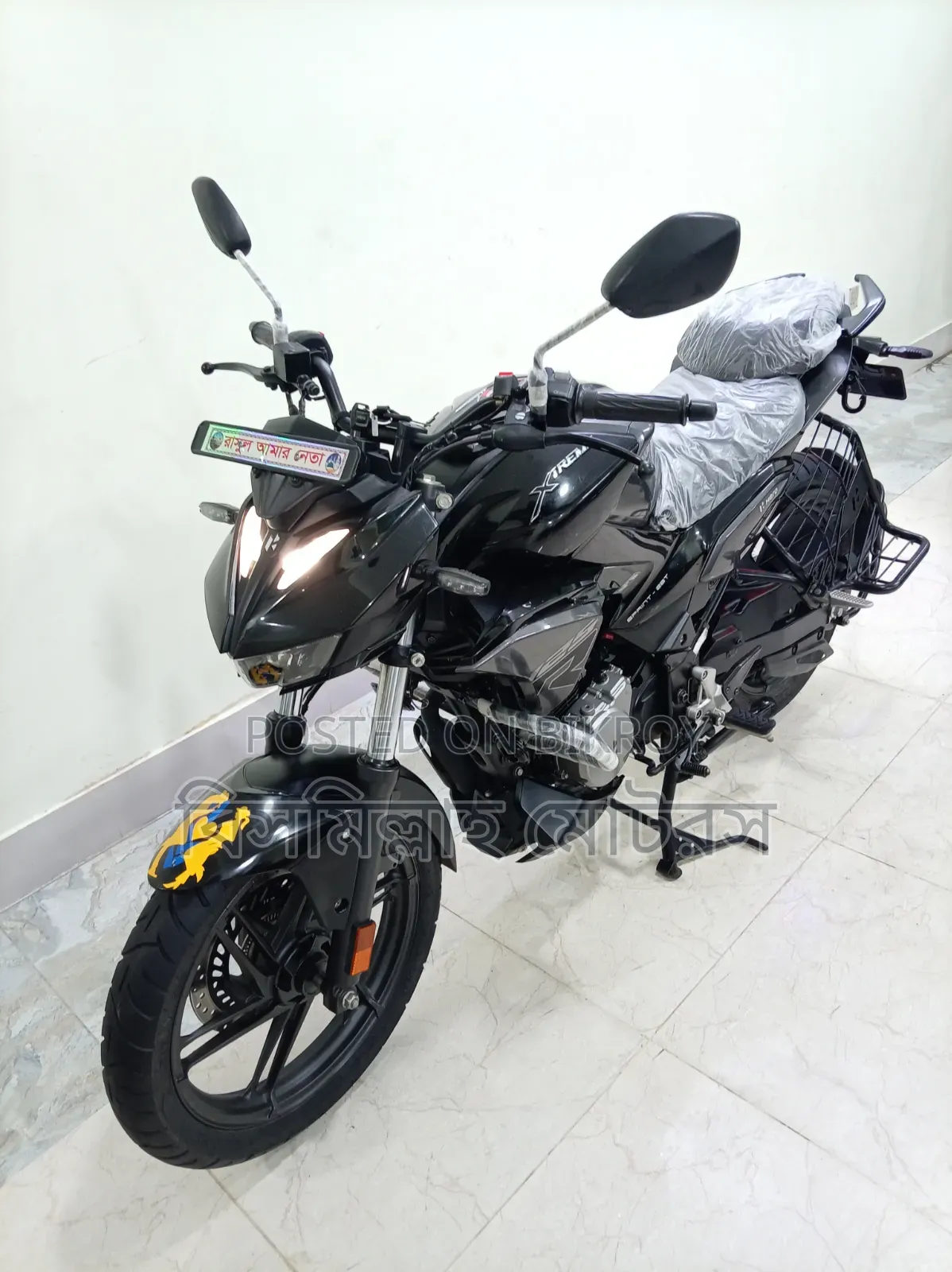হিরো এক্সট্রিম ১২৫আর ২০২৫ ব্ল্যাক